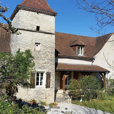 Chateau Yiongy Holiday home Degagnac