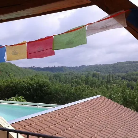 Chateau Yiongy بيت للعطل *