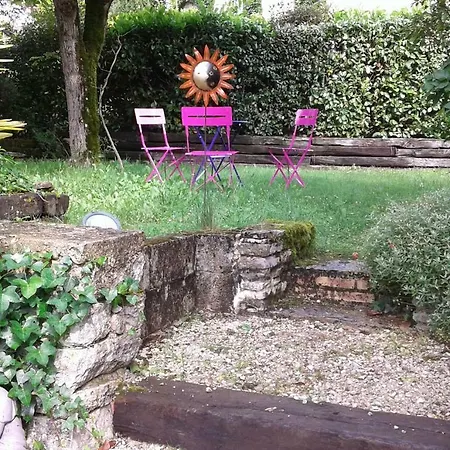 Chateau Yiongy بيت للعطل Dégagnac