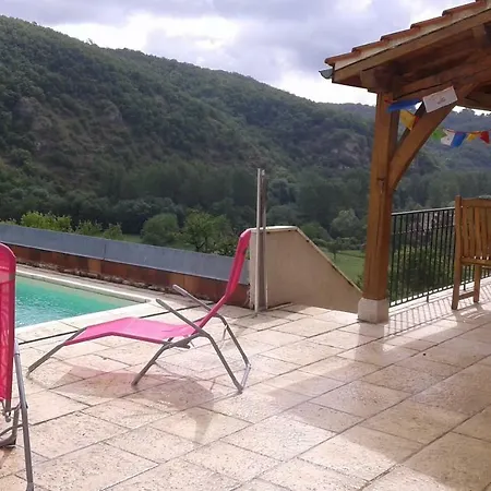 بيت للعطل Chateau Yiongy